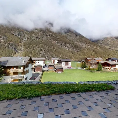 Modern And Spacious Studio In Taesch, Zermatt Apartment *